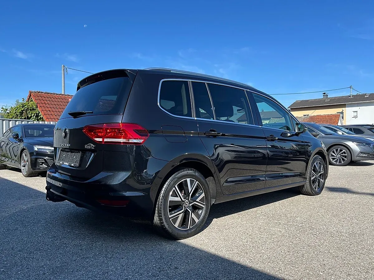 Volkswagen Touran 2022 photo 3