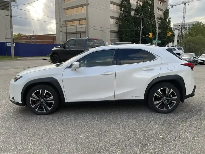 Lexus Ux 2019 photo 4