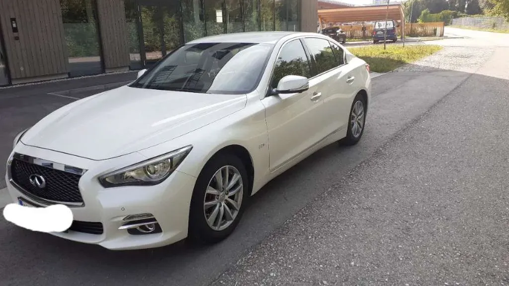 Infiniti Q50 2016 photo 3