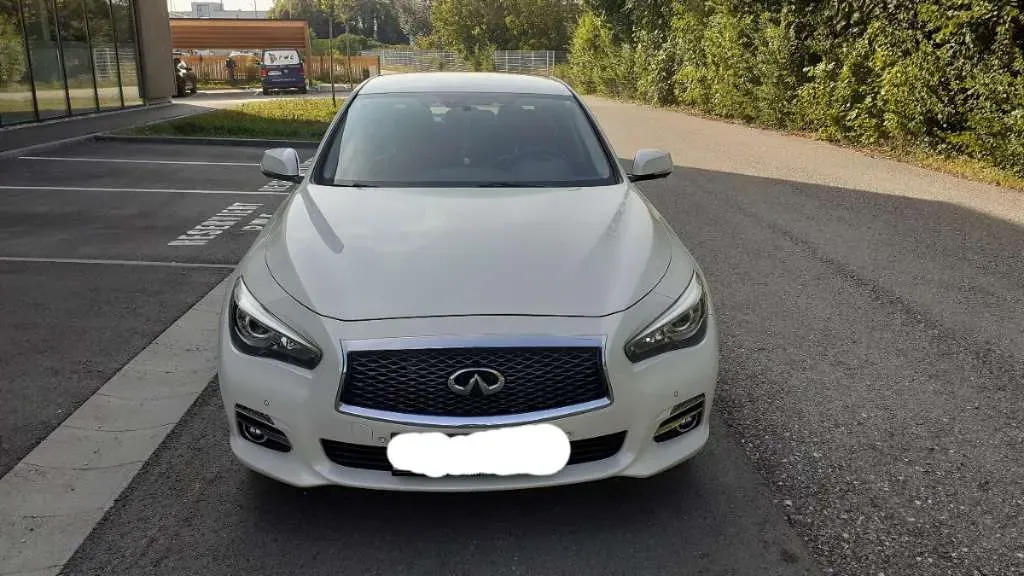 Infiniti Q50