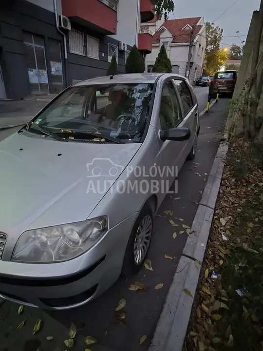 Fiat Punto 2011 photo 5
