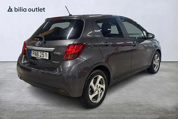 Toyota Yaris 2015 photo 3
