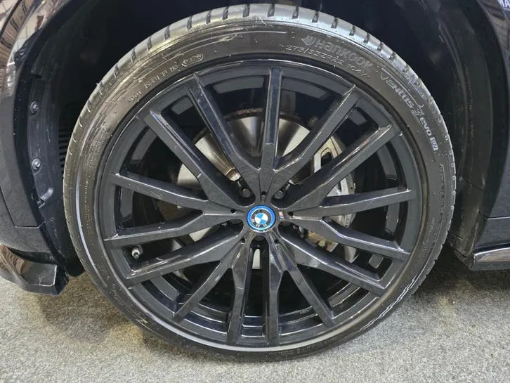 BMW X5 2023 photo 2