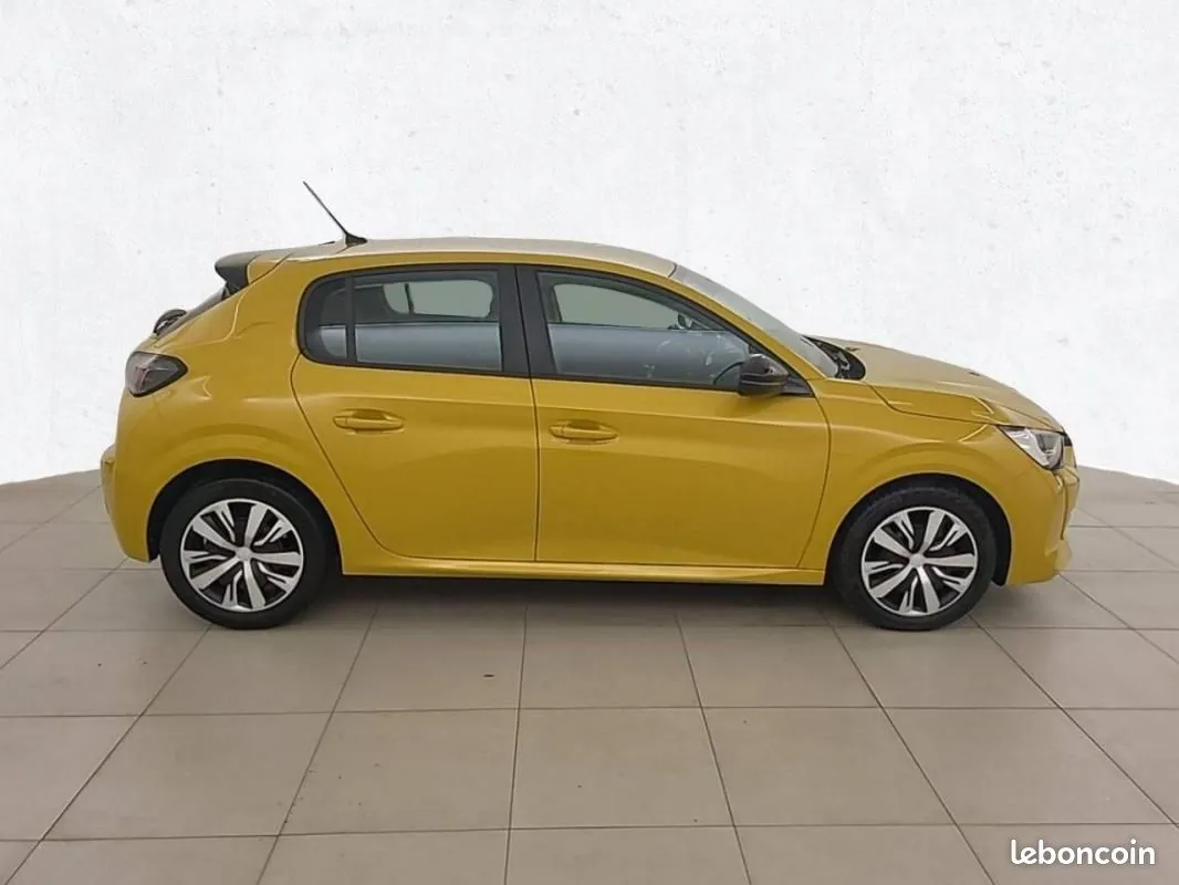 Peugeot 208 2023 photo 4