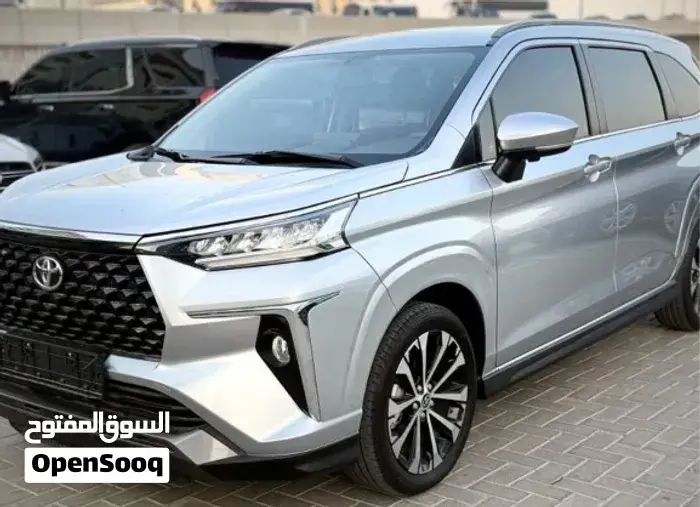 Toyota Veloz 2024 photo 4