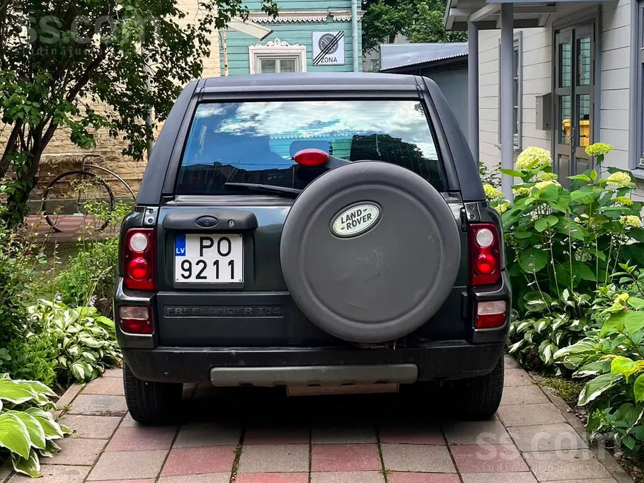 Land Rover Freelander 2004 photo 3