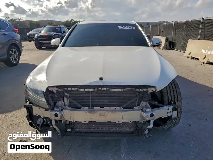 Mercedes-Benz C-Class 2018 photo 3