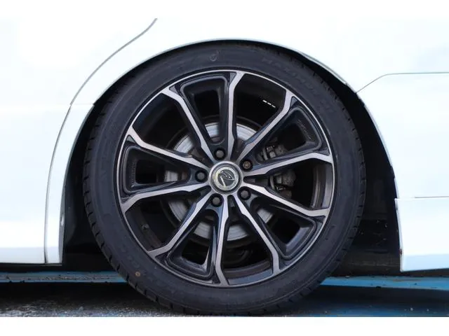Toyota Voxzie 2014 photo 2