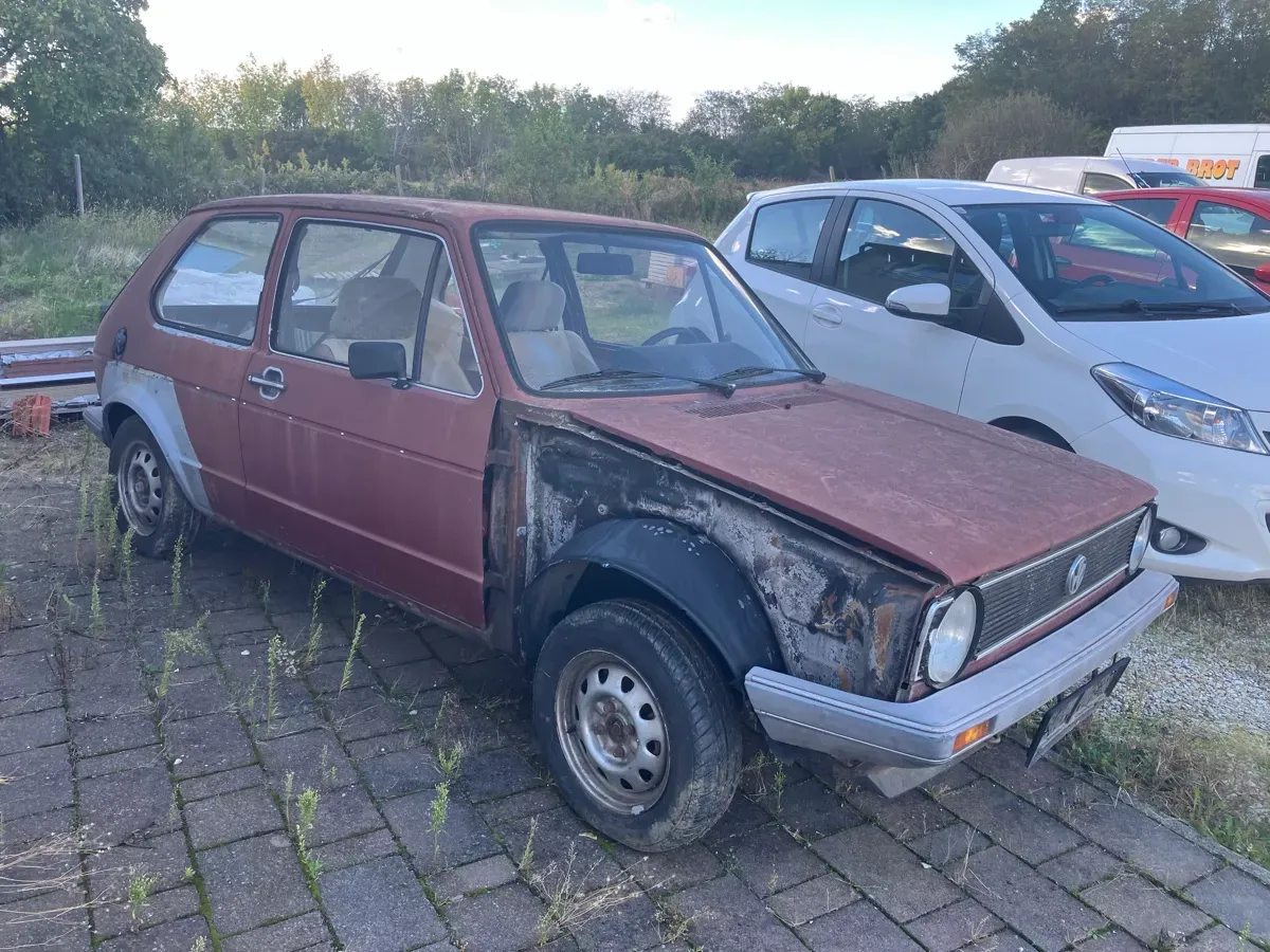 Volkswagen Golf 1982 photo 2