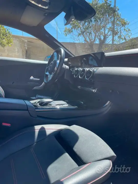 Mercedes-Benz A-Class 2019 photo 4