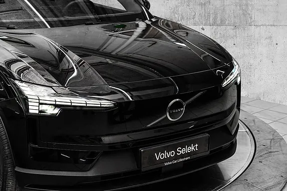 Volvo Ex30 2025 photo 2