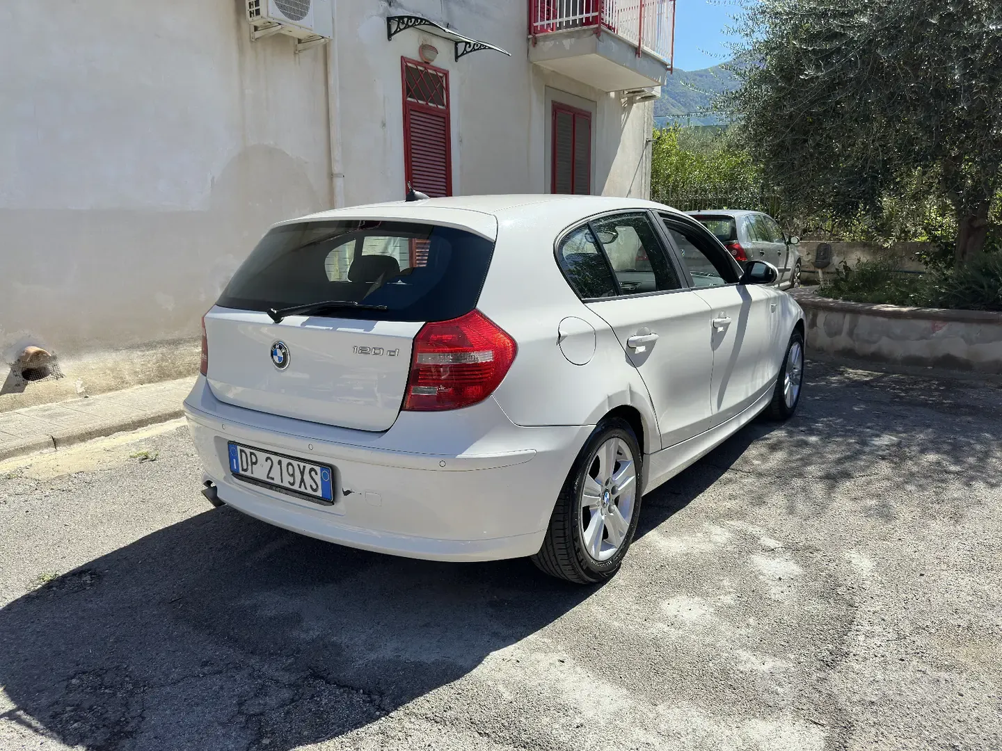 BMW 1 Series 2008 photo 2