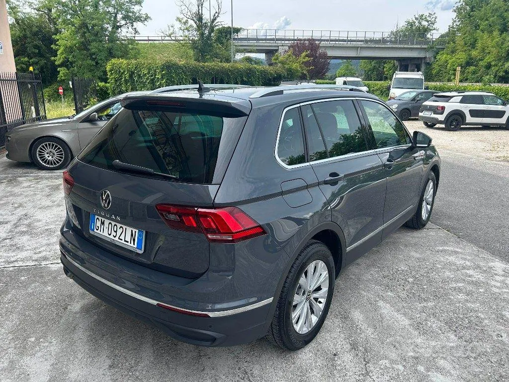 Volkswagen Tiguan 2023 photo 3