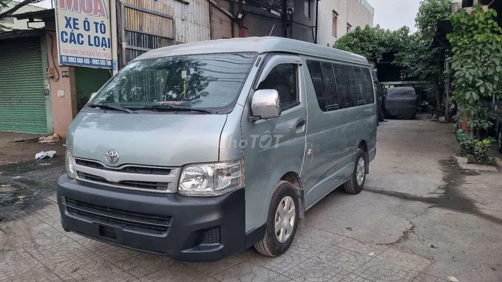 Toyota Hiace