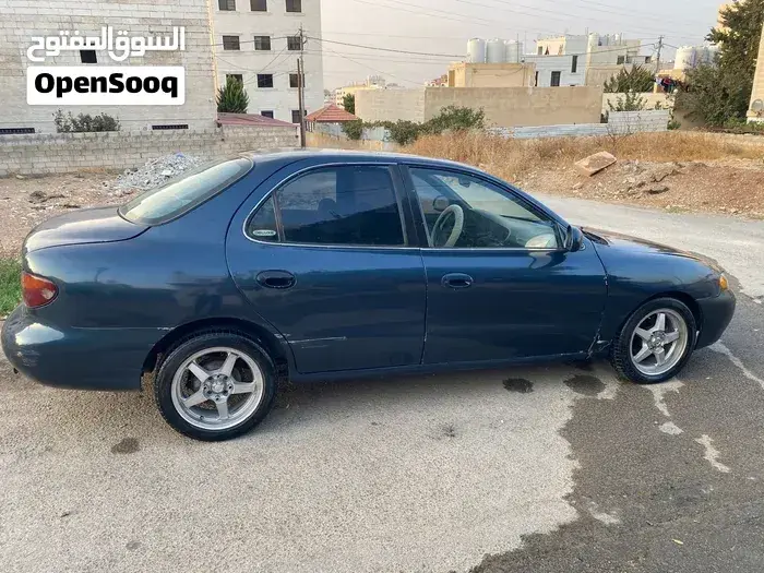 Hyundai Avante 1996 photo 4