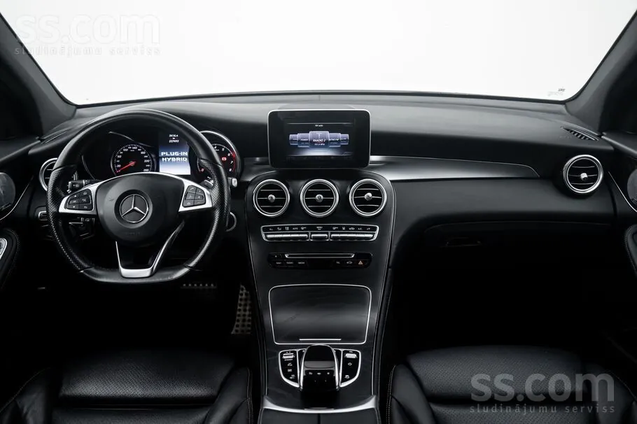 Mercedes-Benz Glc 2017 photo 2
