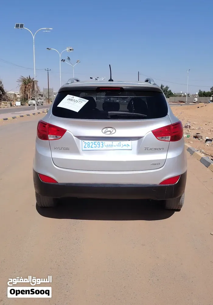 Hyundai Tucson 2012 photo 2