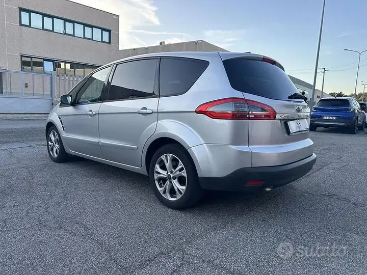 Ford S-Max 2014 photo 4