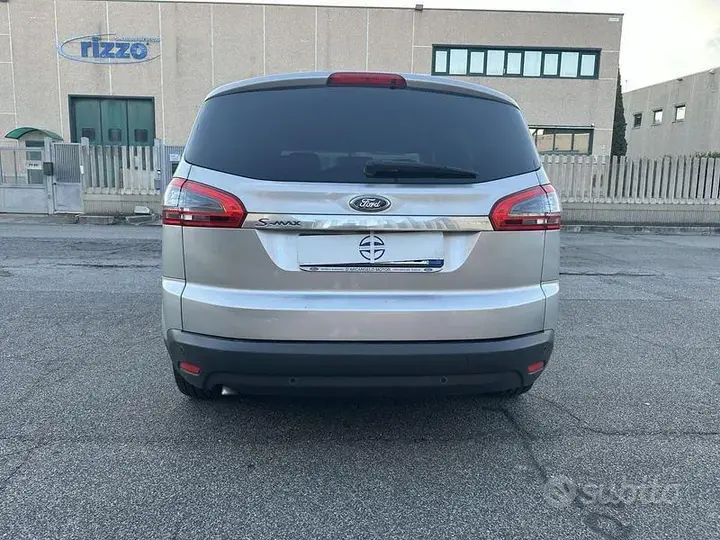 Ford S-Max 2014 photo 5