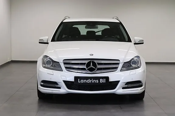 Mercedes-Benz C220 2014 photo 2