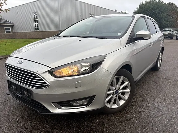 Ford Focus 2016 photo 2