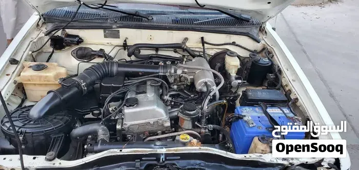 Toyota Hilux 2003 photo 2