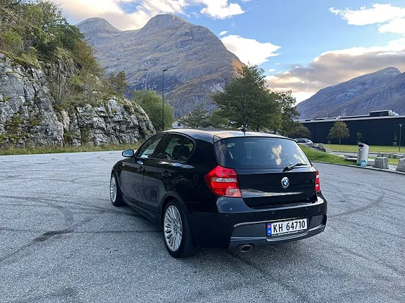 BMW 116D 2009 photo 3