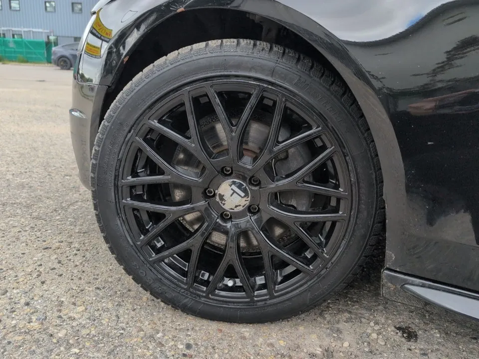 Audi A4 2012 photo 3