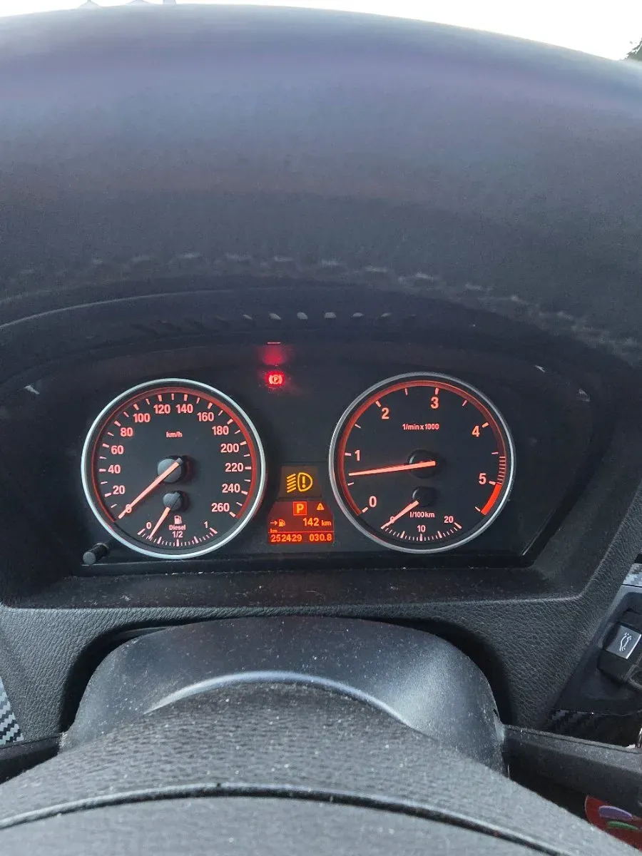 BMW X5 2008 photo 2
