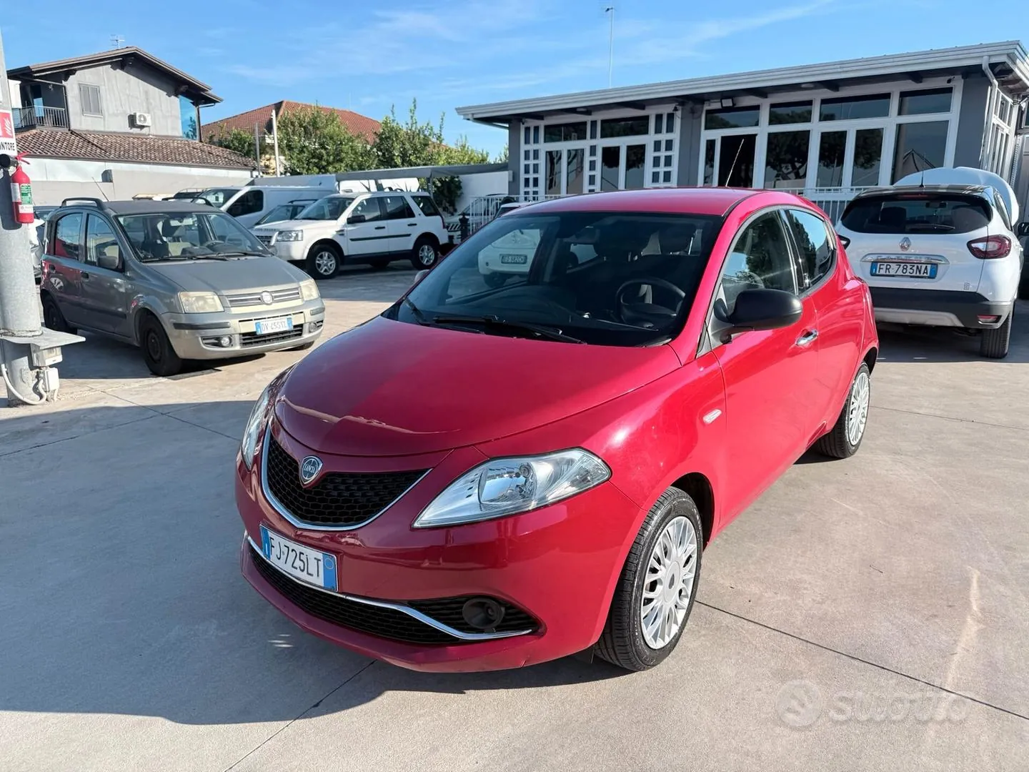 Lancia Ypsilon 2017 photo 2