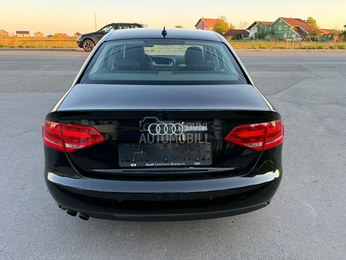 Audi A4 2011 photo 5