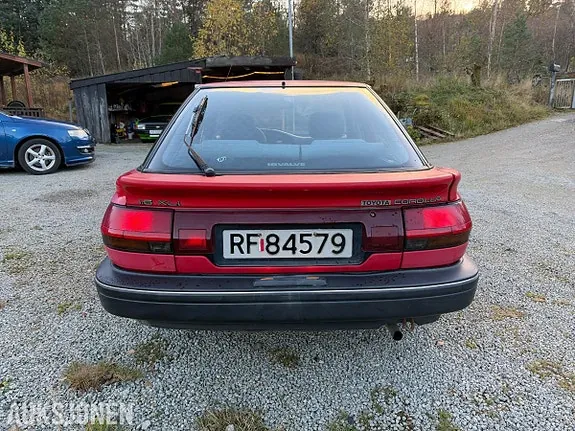 Toyota Corolla 1990 photo 4