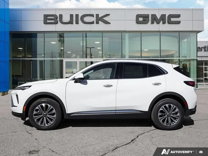 Buick Envision 2026 photo 3