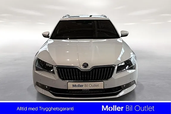 Skoda Superb 2019 photo 2