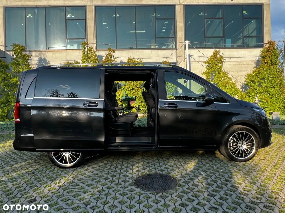 Mercedes-Benz V-Class 2022 photo 3