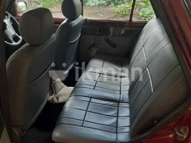 Toyota Carina 1986 photo 4