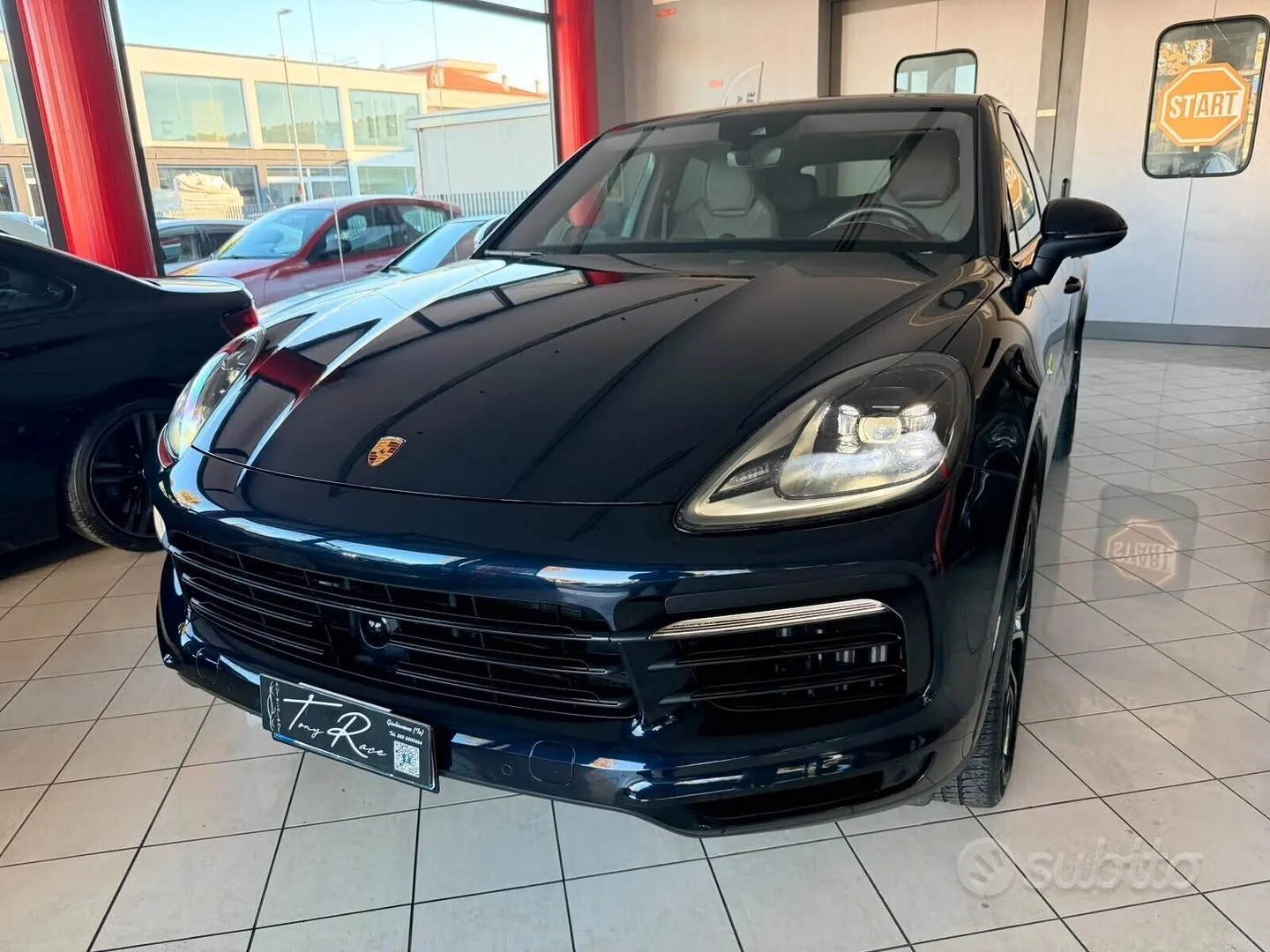 Porsche Cayenne 2023 photo 2