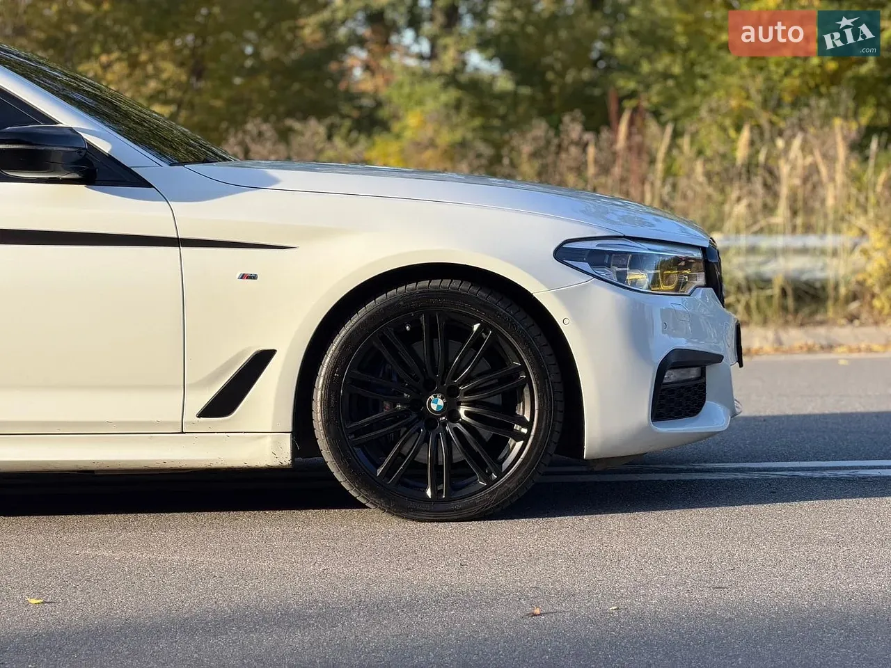 BMW 5 Series 2018 photo 4