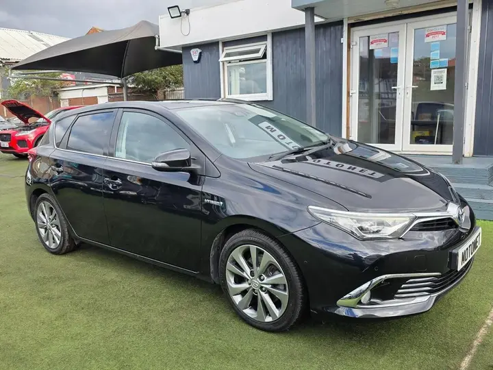 Toyota Auris