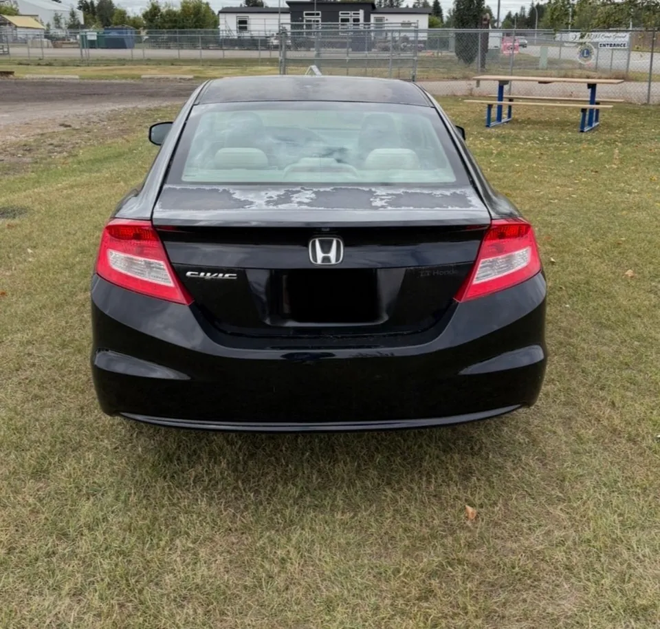 Honda Civic 2012 photo 3