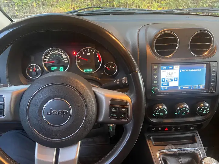 Jeep Compass 2012 photo 3