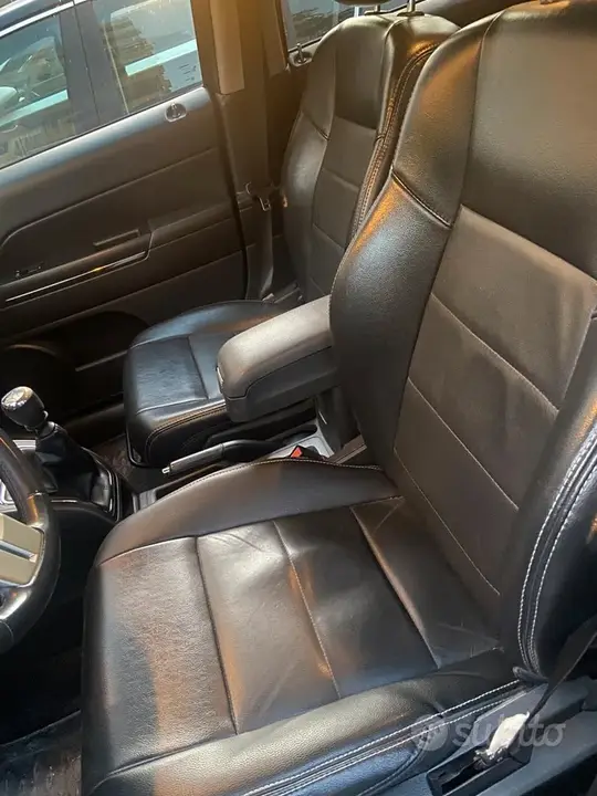 Jeep Compass 2012 photo 4