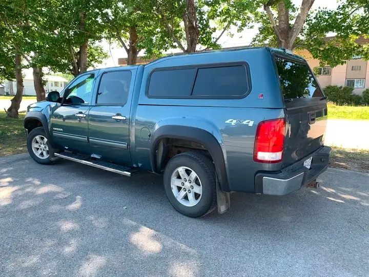 GMC Sierra 1500 2012 photo 2