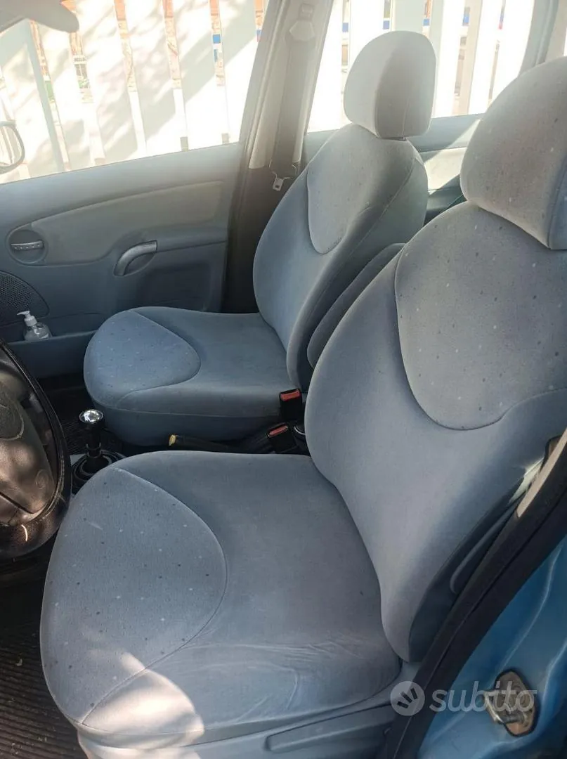 Citroen C3 2004 photo 3
