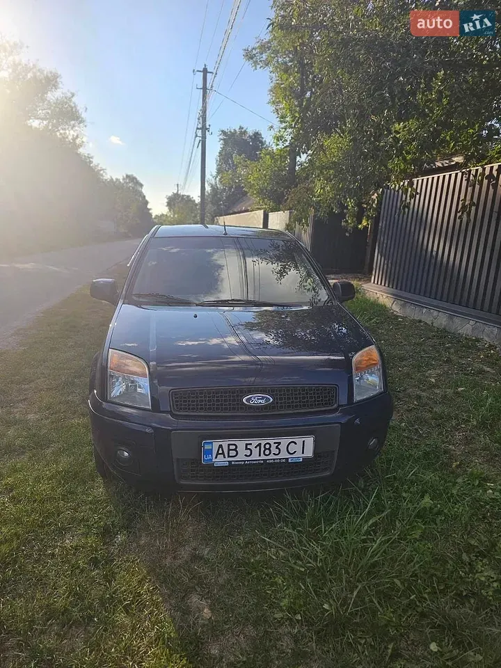 Ford Fusion 2011 photo 2