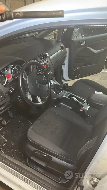 Ford C-Max 2008 photo 4