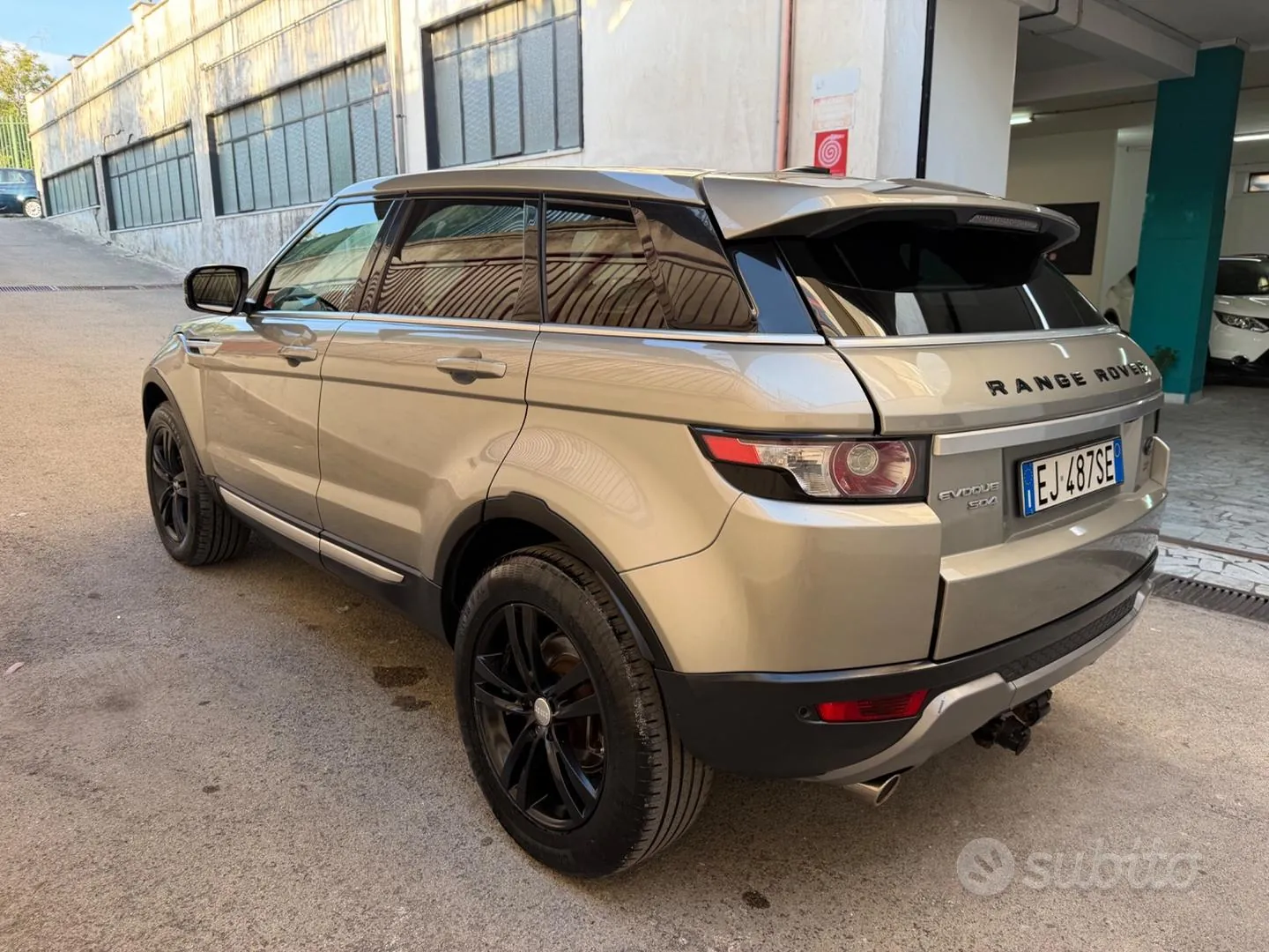 Land Rover Range Rover Evoque 2011 photo 5