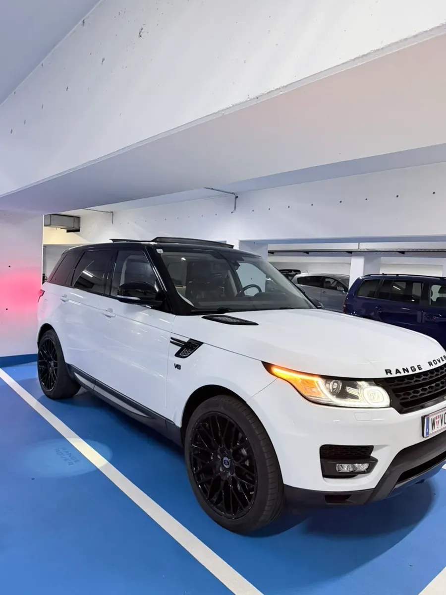Land Rover Range Rover Sport 2014 photo 2