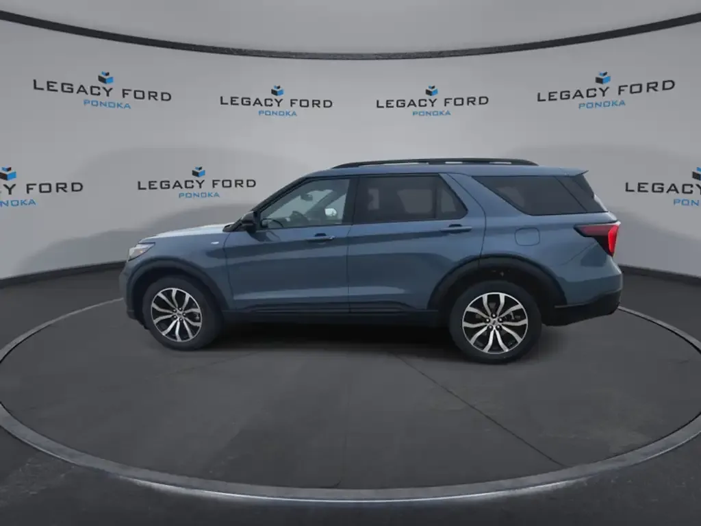 Ford Explorer 2026 photo 4