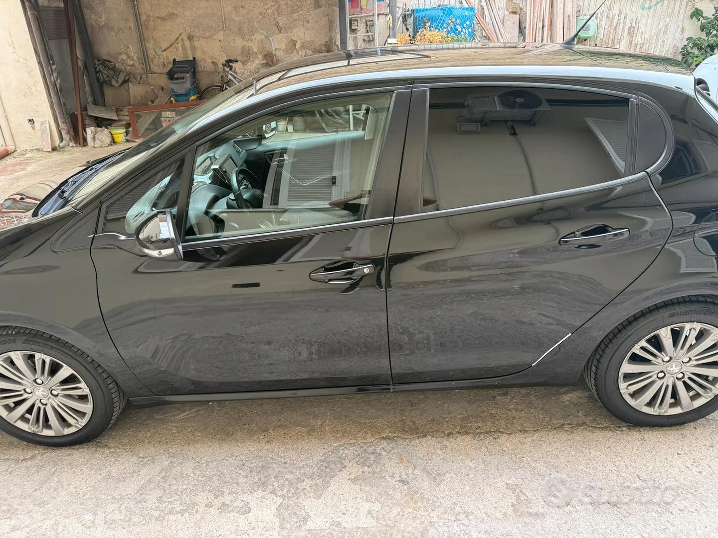 Peugeot 208 2017 photo 4